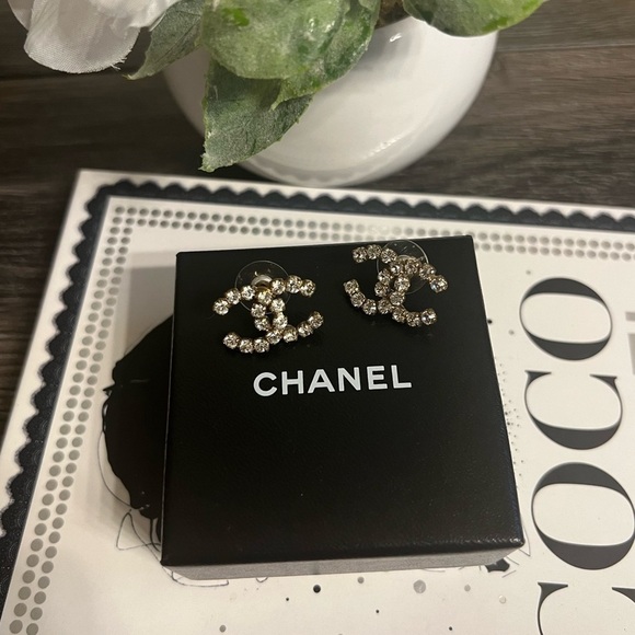 CHANEL Gold Classic Crystal CC Stud Earrings - Picture 1 of 8